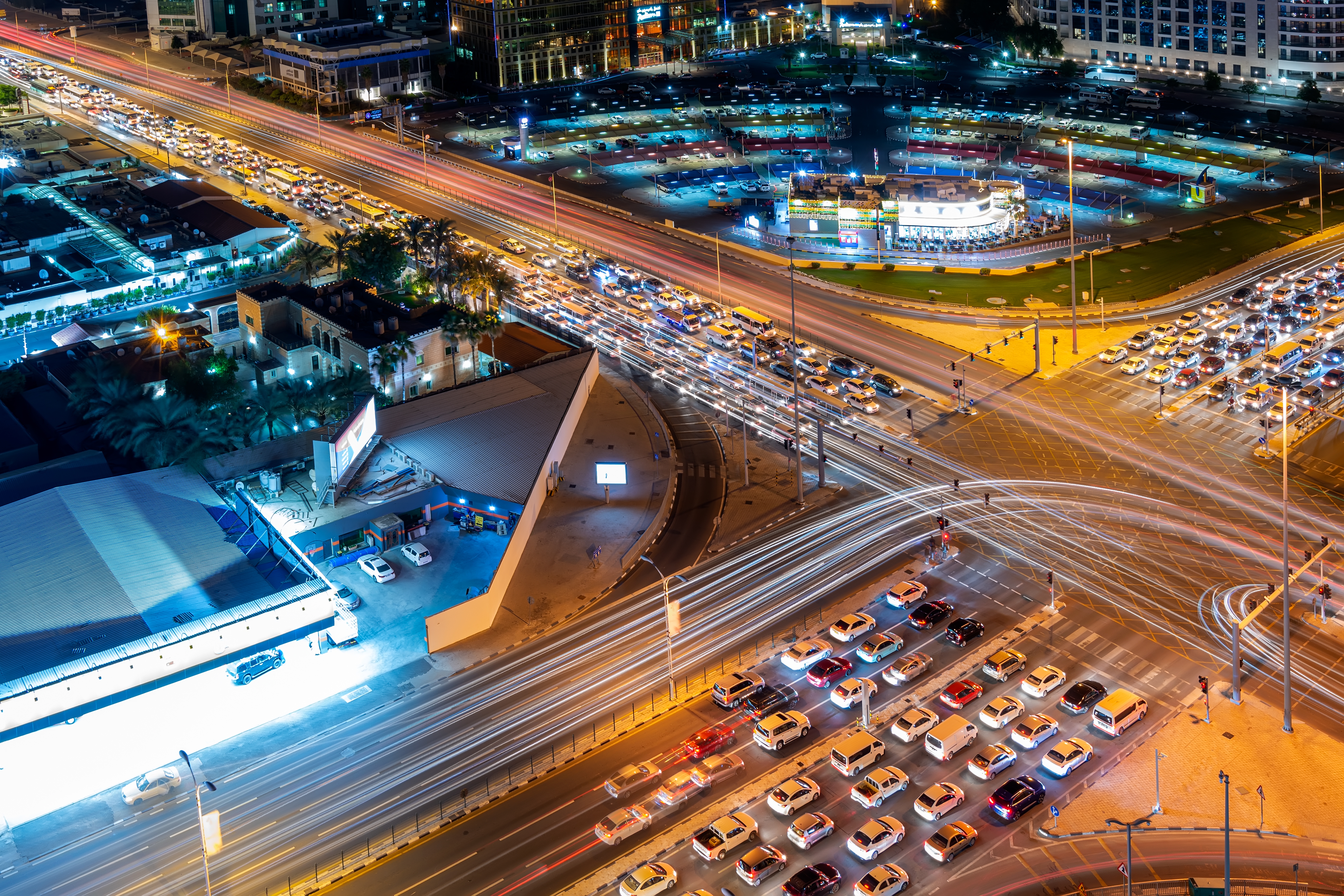 كيومك يعلن عن النتائج الرئيسية لتقرير حركة المرور في قطر 2021